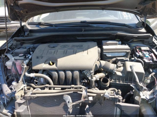 NMTKHMBX9LR111472 Toyota C-HR XLE