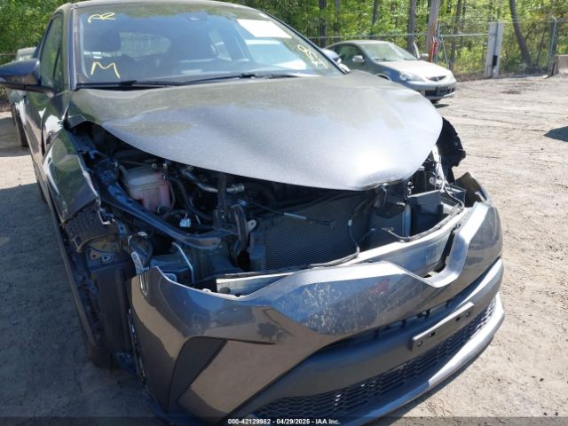 NMTKHMBX9LR111472 Toyota C-HR XLE
