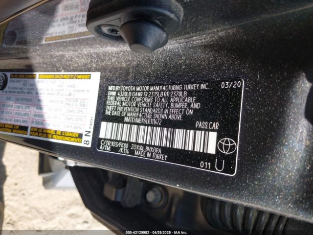 NMTKHMBX9LR111472 Toyota C-HR XLE
