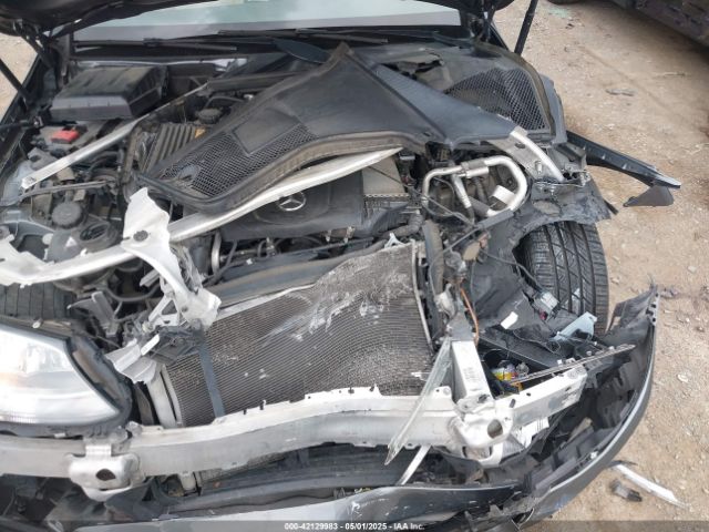 55SWF4JB3HU208465 Mercedes-Benz C 300 Luxury/sport