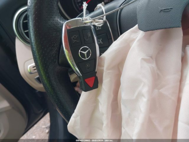 55SWF4JB3HU208465 Mercedes-Benz C 300 Luxury/sport