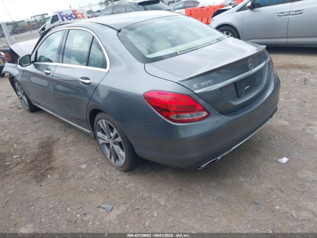 55SWF4JB3HU208465 Mercedes-Benz C 300 Luxury/sport