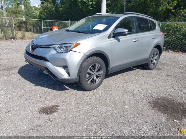 JTMWFREV9JJ203353 Toyota Rav4 Xle