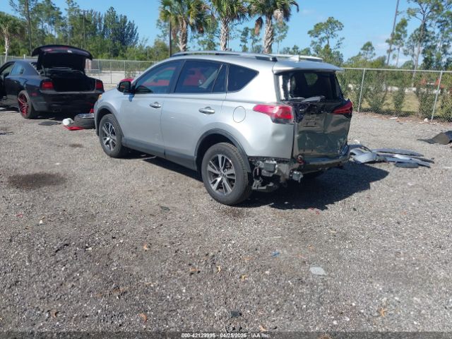 JTMWFREV9JJ203353 Toyota Rav4 Xle