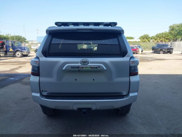 JTEBU5JR6K5636558 Toyota 4RUNNER SR5
