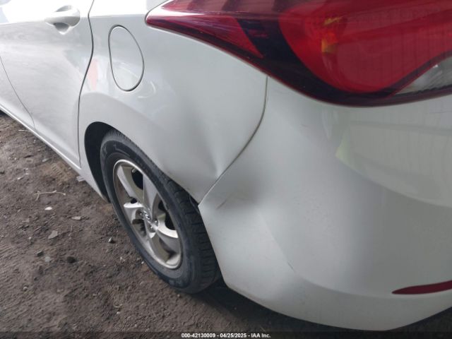 5NPDH4AE2FH573747 Hyundai ELANTRA SE