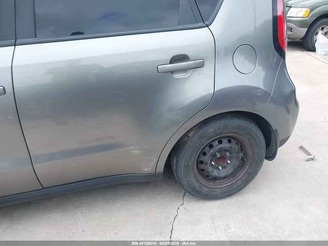 KNDJN2A28J7546409 KIA Soul