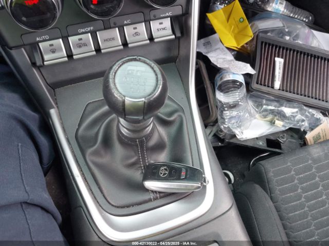 JF1ZNBB16P9752310 Toyota GR86