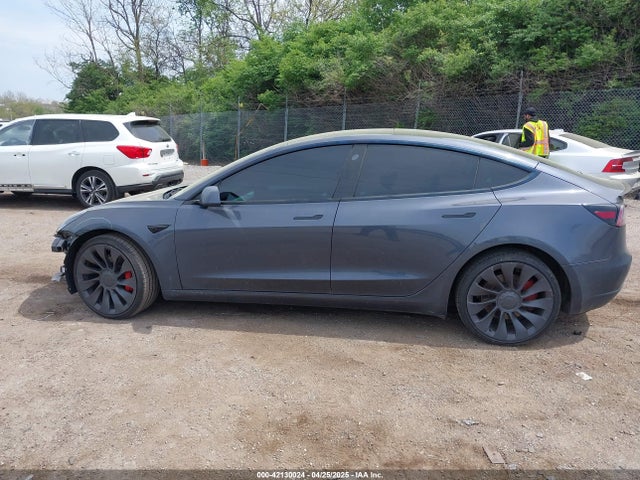 Tesla Model 3 Performance Dual Motor All-wheel Drive 2023 5YJ3E1EC6PF383560 Image 15