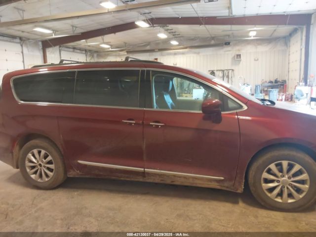 2C4RC1BG9HR670176 Chrysler Pacifica Touring-l