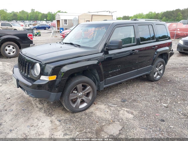 1C4NJPBA4GD806542 Jeep 2016