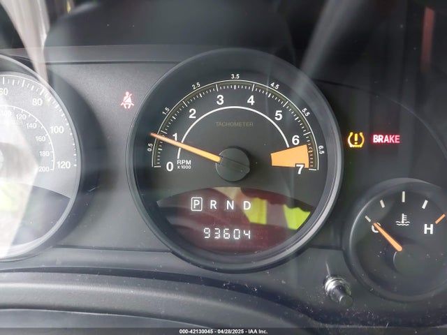 1C4NJPBA4GD806542 Jeep 2016