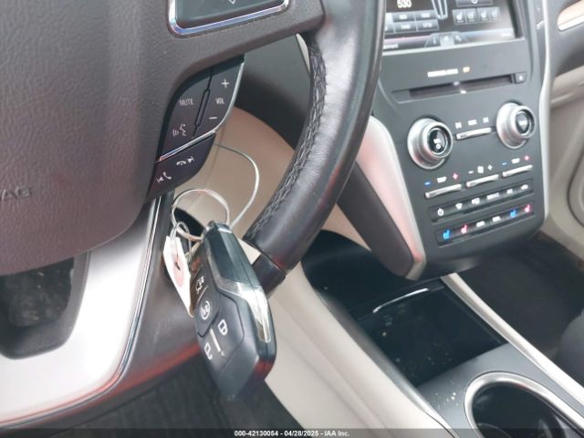 5LMCJ1A92FUJ36590 Lincoln MKC
