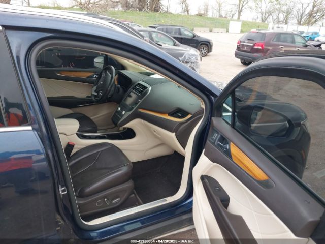 5LMCJ1A92FUJ36590 Lincoln MKC