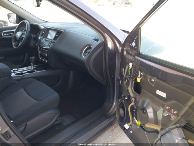5N1DR2MM1HC658044 Nissan Pathfinder Sv