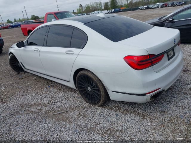 2019 BMW 740I WBA7E4C54KGV28548 Photo 2