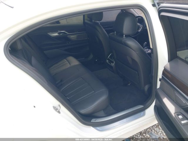 2019 BMW 740I WBA7E4C54KGV28548 Photo 7