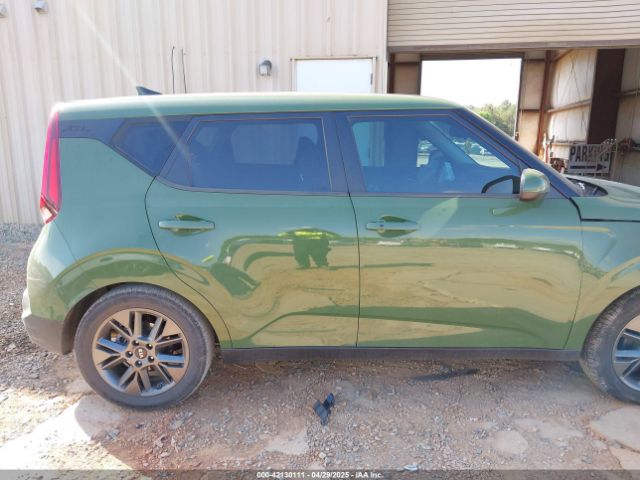KNDJ33AU6M7127928 KIA SOUL EX