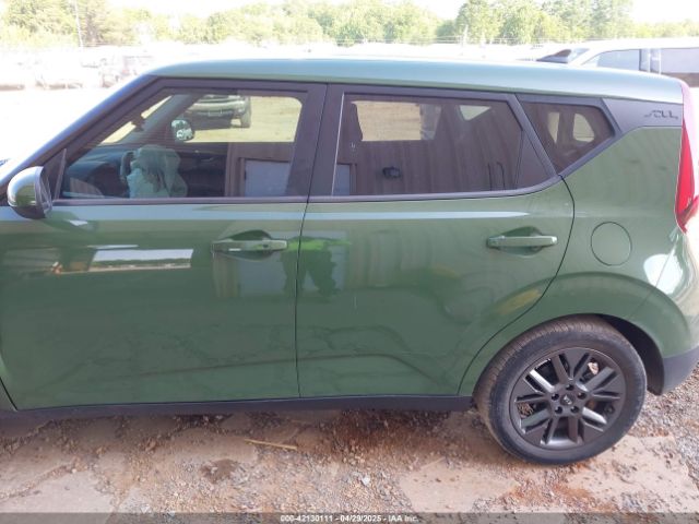 KNDJ33AU6M7127928 KIA SOUL EX