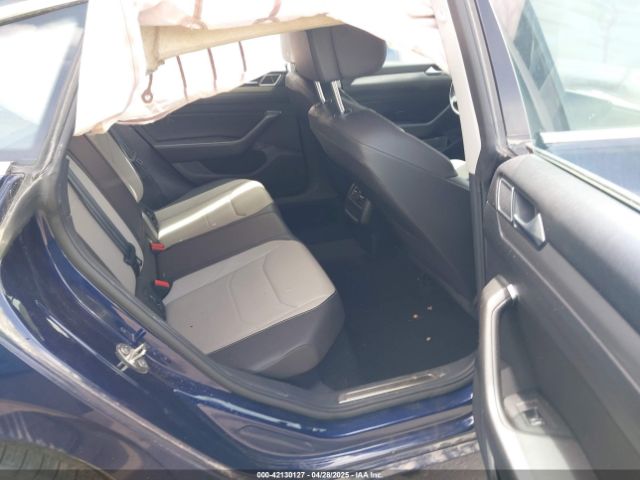 2019 VOLKSWAGEN ARTEON WVWBR7AN3KE030990 Photo 7