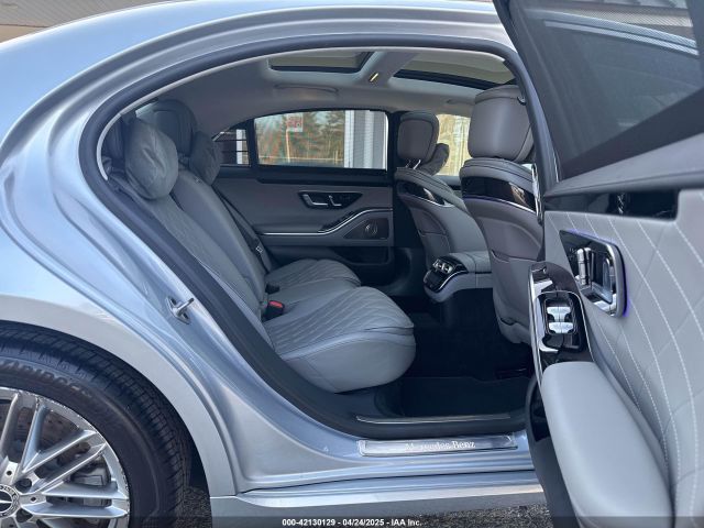 W1K6G7GB5NA078108 Mercedes-Benz S 580 4matic