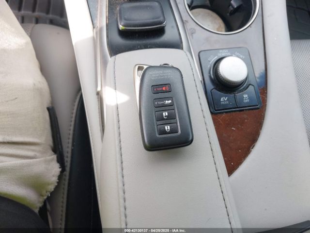 2T2BGMCA8HC015536 Lexus RX 450H