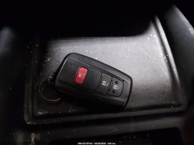 JTDL9MFU1M3025871 Toyota Prius Le Awd-e