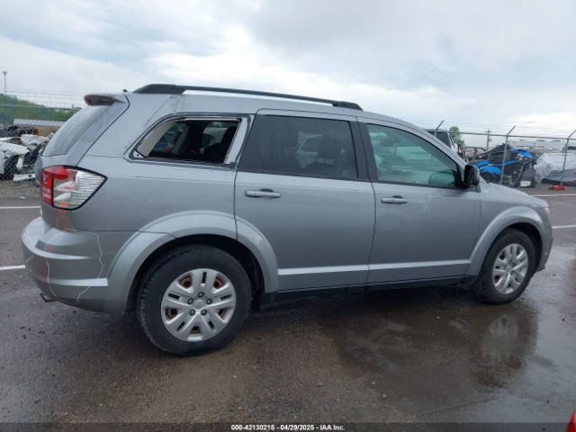 3C4PDCAB9JT521162 Dodge JOURNEY SE