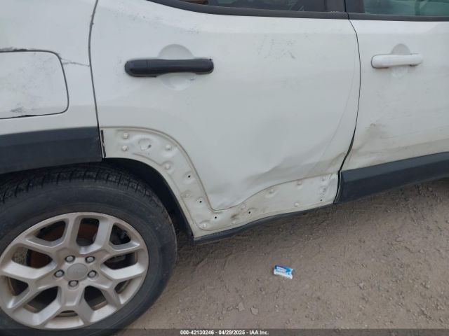 ZACCJABB2JPH42684 Jeep Renegade Latitude Fwd