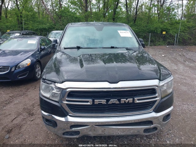 1C6SRFBT4LN343126 RAM 1500 Big Horn  4x4 6'4 Box