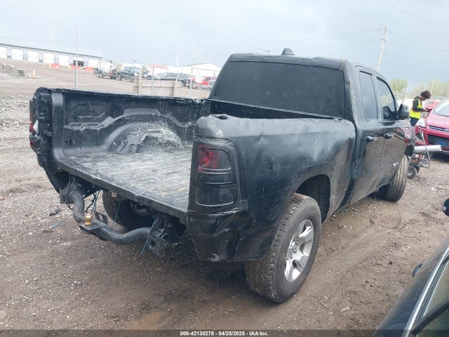 1C6SRFBT4LN343126 RAM 1500 Big Horn  4x4 6'4 Box