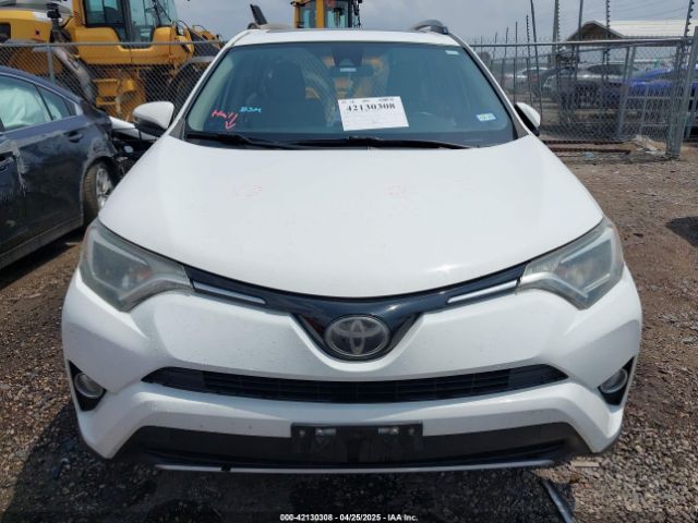 JTMWFREVXJJ156706 Toyota Rav4 Xle