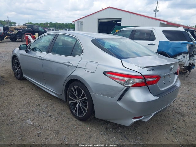 4T1B11HK7JU028241 Toyota CAMRY SE
