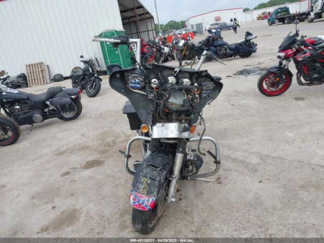 2011 HARLEY-DAVIDSON FLHX 1HD1KBM10BB625873 Photo 4