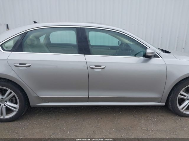 1VWBN7A3XEC022098 Volkswagen Passat 2.0l Tdi Se