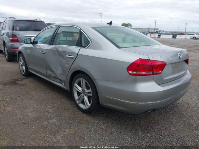 1VWBN7A3XEC022098 Volkswagen Passat 2.0l Tdi Se