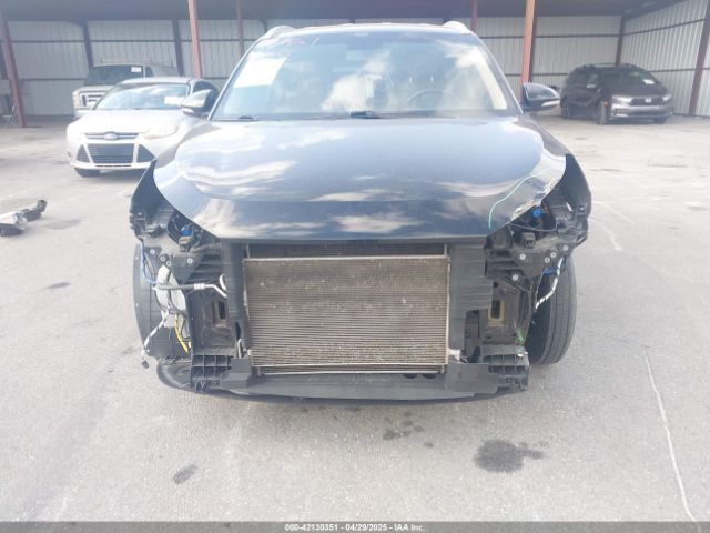 KM8J33A49JU639708 Hyundai Tucson Sel Plus