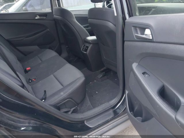KM8J3CA27JU704960 Hyundai Tucson Value