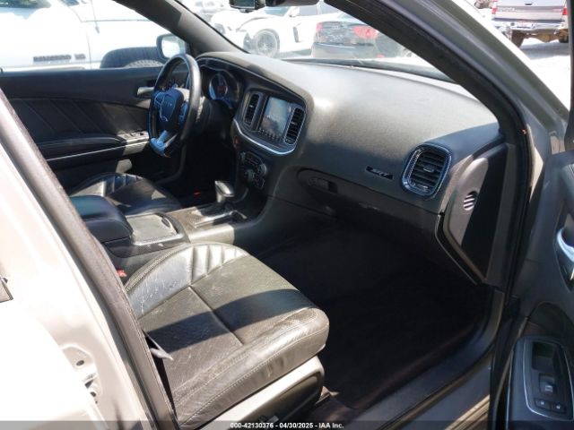 2C3CDXEJXHH581627 Dodge Charger Srt 392 Rwd