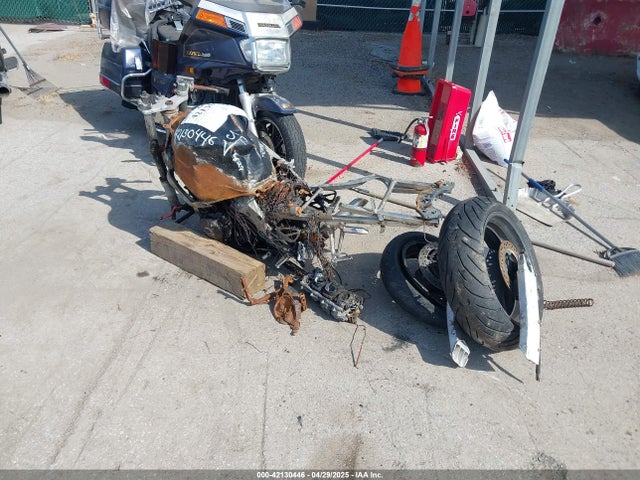 Продаж на аукціоні авто 2000 Honda Cbr600 F4, vin: JH2PC3501YM102855, номер лоту: 42130446