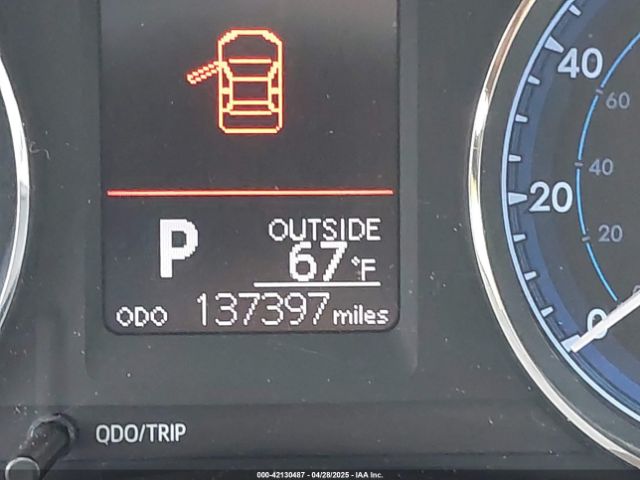 5YFBURHE1HP599557 Toyota COROLLA LE