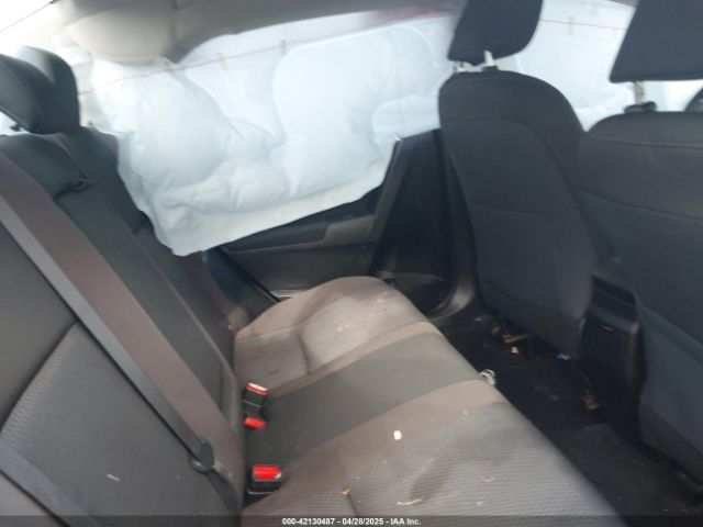 5YFBURHE1HP599557 Toyota COROLLA LE