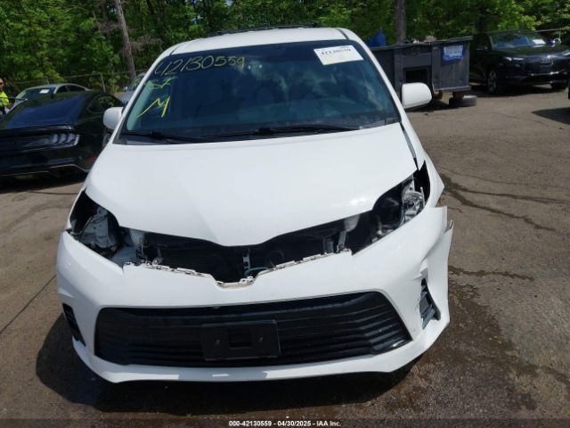 5TDKZ3DC9LS041880 Toyota SIENNA LE