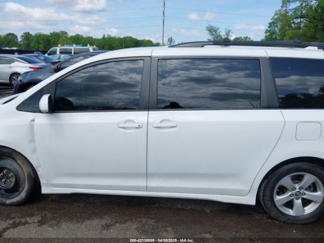 5TDKZ3DC9LS041880 Toyota SIENNA LE