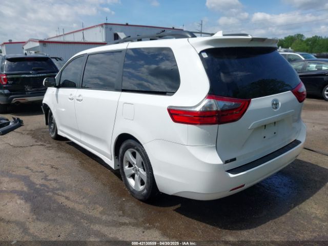 5TDKZ3DC9LS041880 Toyota SIENNA LE