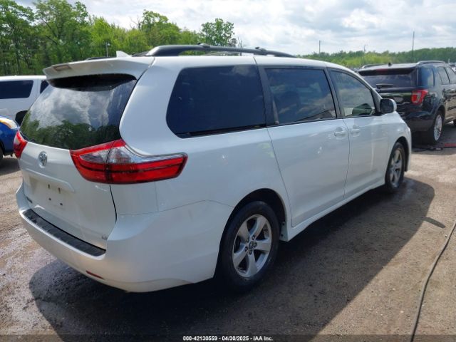 5TDKZ3DC9LS041880 Toyota SIENNA LE