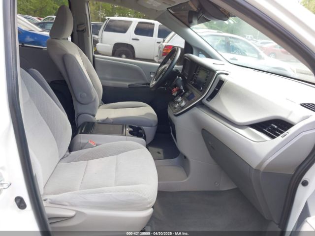 5TDKZ3DC9LS041880 Toyota SIENNA LE