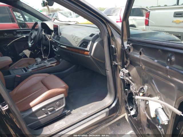 WA1BNAFY0K2063954 Audi Q5 45 Premium