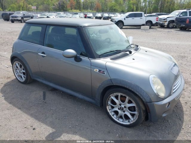 2006 MINI COOPER S WMWRE33576TL20826 Photo 0