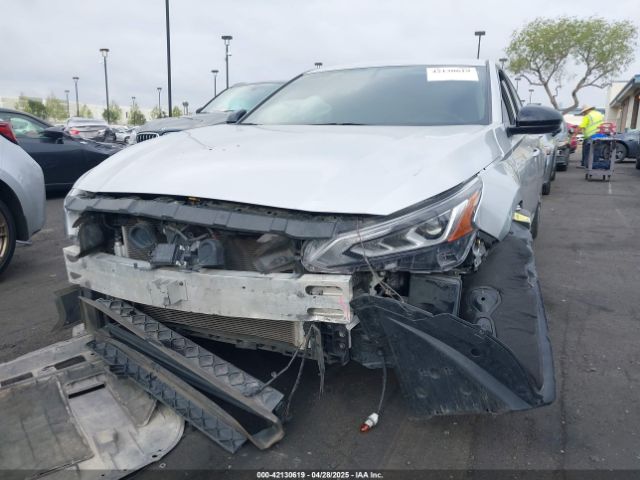 1N4BL4CV5KC128191 Nissan Altima 2.5 Sr